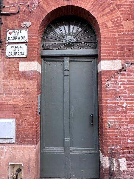 Place de la Daurade - angle rue Jean Suau