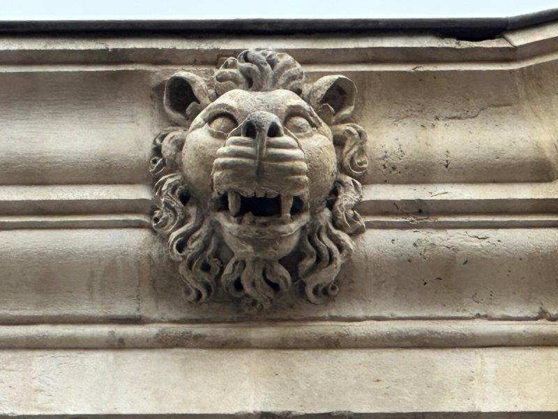 Mascaron hôtel de Bagis, ou de Clary ou Daguin, rue de la Dalbade, 31000 Toulouse