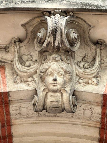 Mascaron rue Ozenne - Toulouse 31000