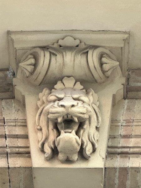 Mascaron rue de Bayard - Toulouse