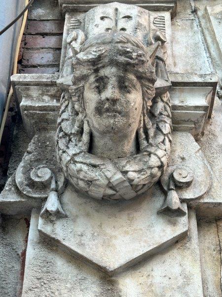 Mascaron rue d Aubuisson - Toulouse 31