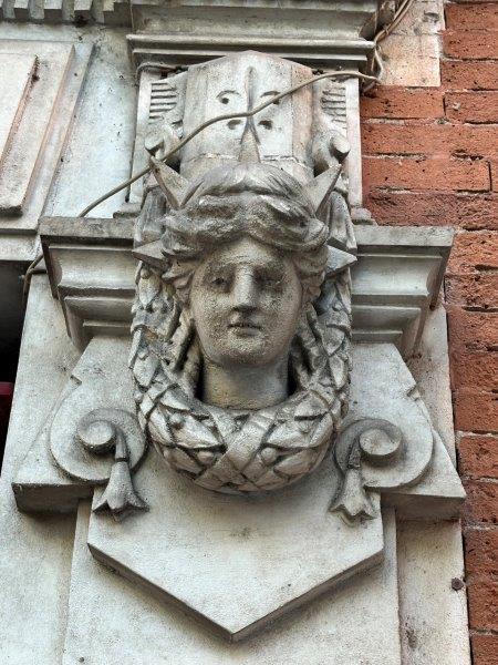 Mascaron rue d Aubuisson - Toulouse