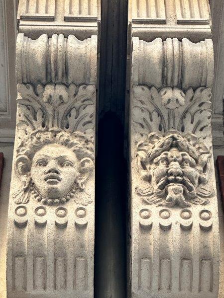 Mascaron rue de Metz Toulouse