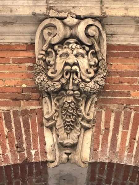 Mascaron rue des Paradoux - 31000 Toulouse