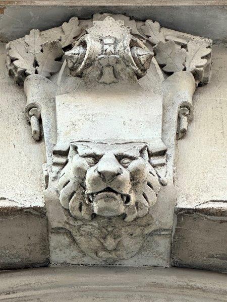 Mascaron rue du Commissaire Philippe