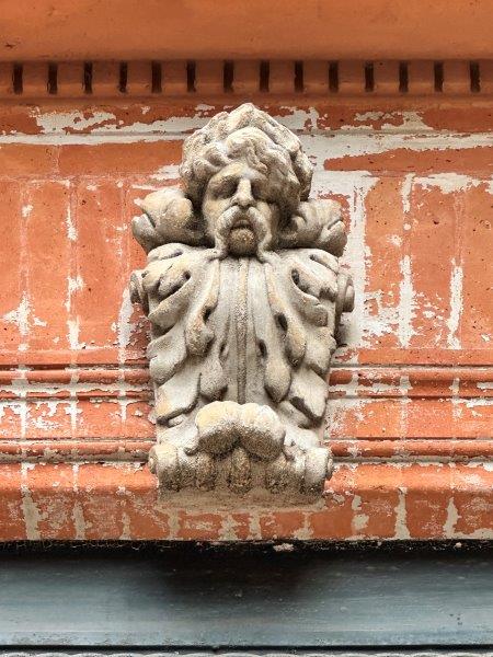 Mascaron rue Jules de Resseguier